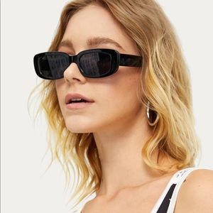 Chunky frame sunglasses